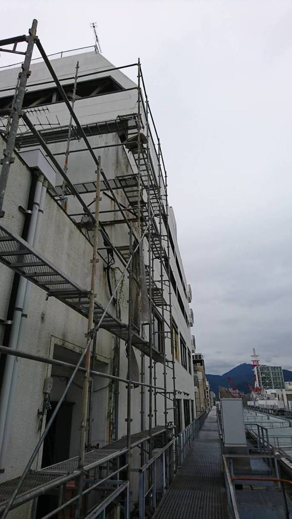 熊本市中央区新市街　ビル外壁改修工事サムネイル