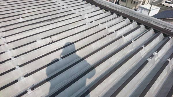熊本市中央区九品寺　アパート切半屋根遮熱塗装工事サムネイル