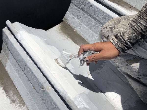 上益城郡益城町　フクワ物流様折半屋根塗装工事サムネイル