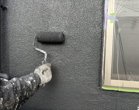 熊本市中央区 アパート 屋根外壁塗装工事  外壁中塗り・上塗り