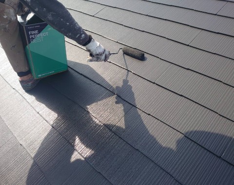菊池市泗水町  アパート 屋根外壁塗装工事  屋根上塗り