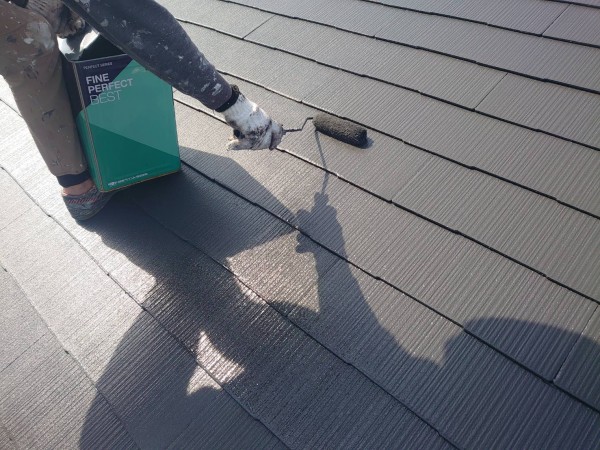 菊池市泗水町  アパート 屋根外壁塗装工事  屋根上塗りサムネイル