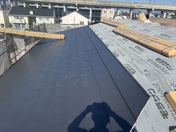 熊本市南区 N様邸 屋根葺き替え工事  新規屋根設置サムネイル