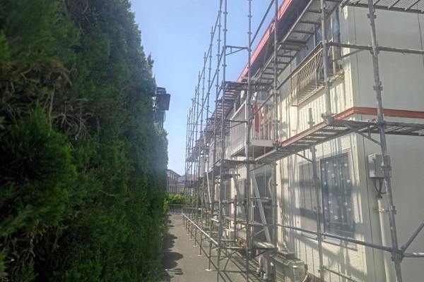 熊本市中央区  坪井  アパート　 屋根外壁塗装工事 　足場組立🚧サムネイル